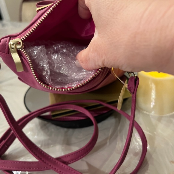 Urban Expressions Pink Vegan Leather Crossbody Bag - NWT - Picture 5 of 7